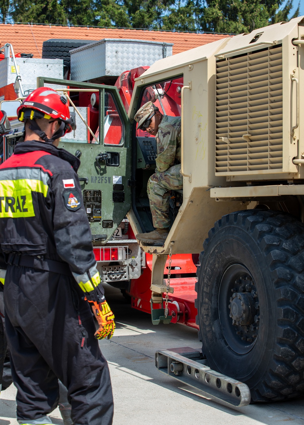 1st Cavalry Division Conducts Recovery Training with Local Polish Fire Brigade