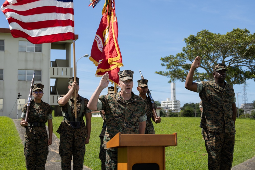 CO. Niedziocha holds formation to recognize Marines