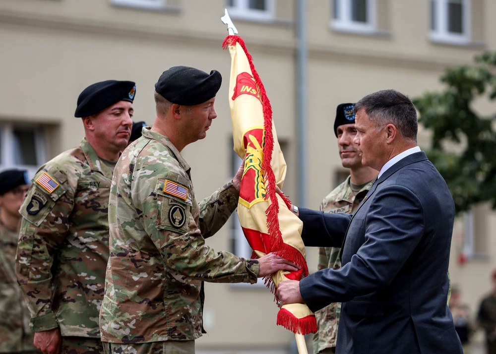 USAG Poland Conducts Change of Command Ceremony