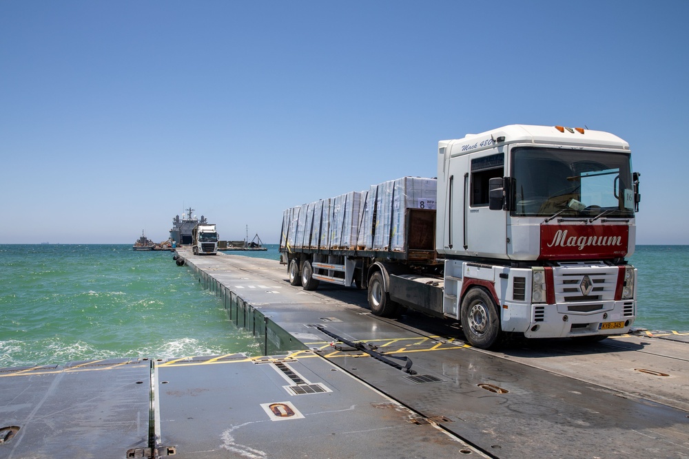 JLOTS Trident Pier Delivers Humanitarian Aid