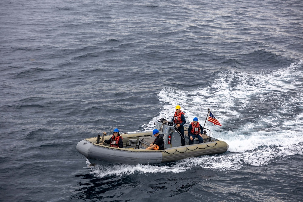 USS Higgins (DDG 76) Rigid Hull Inflatable Boat (RHIB) Recovery for Man Overboard Training