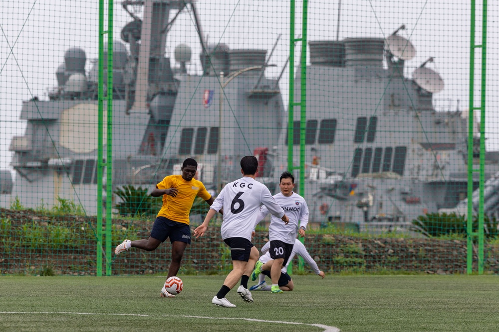 DVIDS - Images - USS Higgins (DDG 76) Visits Jeju Island [Image 6 of 10]