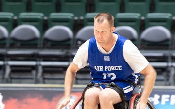 2024 Warrior Games | Wheelchair Basketball | Team Air Force | AFPC Command Chief CMSgt Edwin Ludwigsen