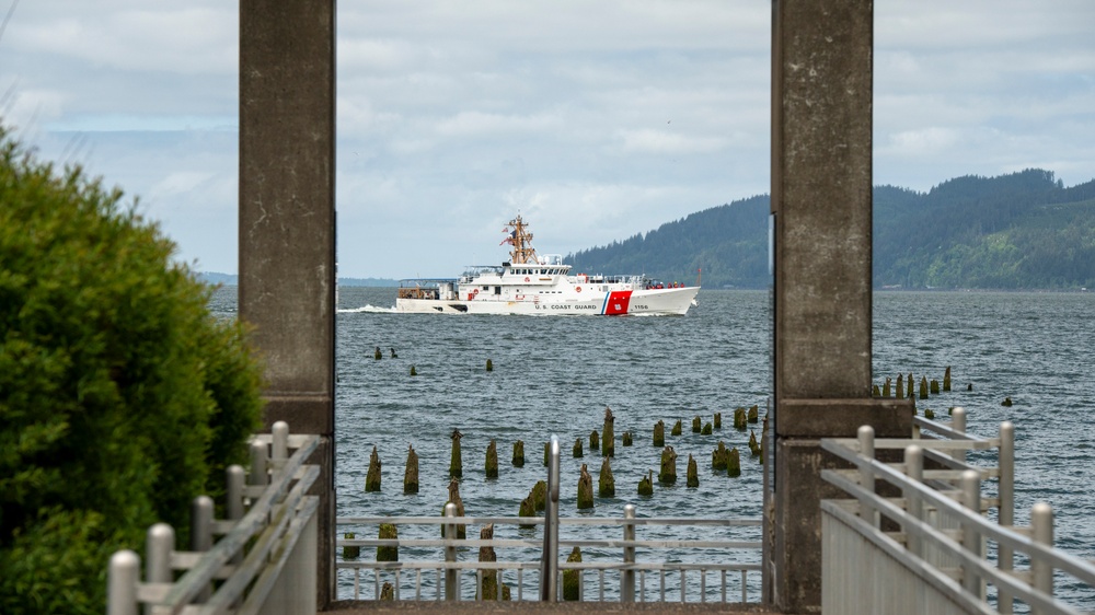 Coast Guard Commissions Cutter David Duren, First Fast Response Cutter based in the Pacific Northwest