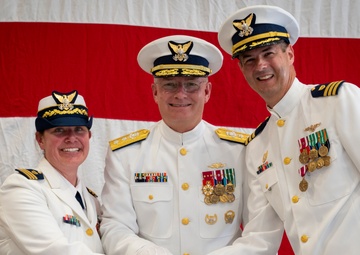 Coast Guard Air Station Savannah conducts change of command ceremony