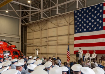 Coast Guard Air Station Savannah conducts change of command ceremony