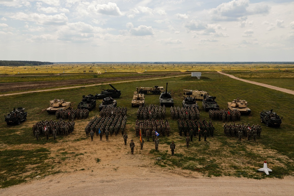 U.S. Army and NATO allies pose for a Battle Group photo