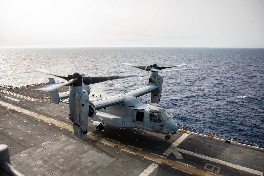 VMM-365 (REIN), 24th MEU (SOC) MV-22B Osprey Flight Operations on USS Wasp (LHD 1)