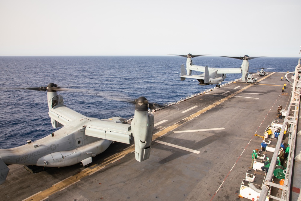 VMM-365 (REIN), 24th MEU (SOC) MV-22B Osprey Flight Operations on USS Wasp (LHD 1)