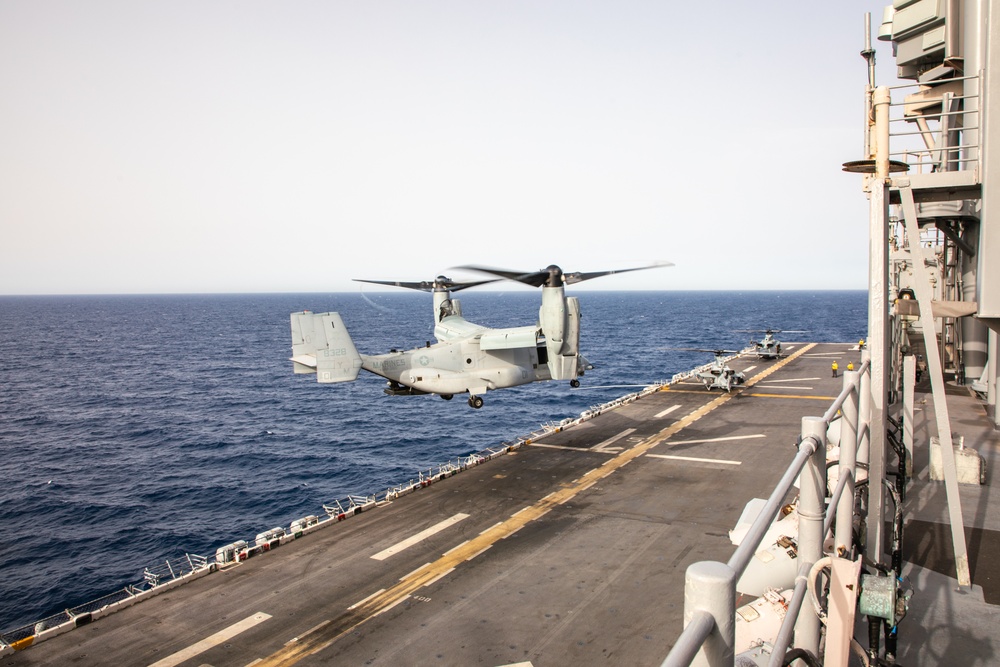 VMM-365 (REIN), 24th MEU (SOC) MV-22B Osprey Flight Operations on USS Wasp (LHD 1)