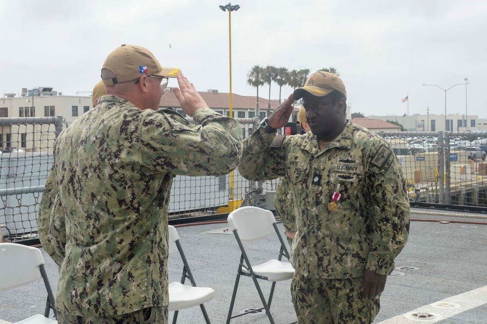 USS Fort Worth (LCS 3) Conducts Change of Command Ceremony