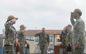 USS Fort Worth (LCS 3) Conducts Change of Command
