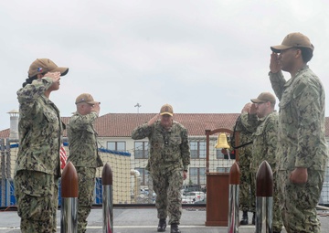 USS Fort Worth (LCS 3) Conducts Change of Command