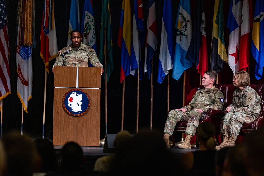 U.S. Army South welcomes incoming commander