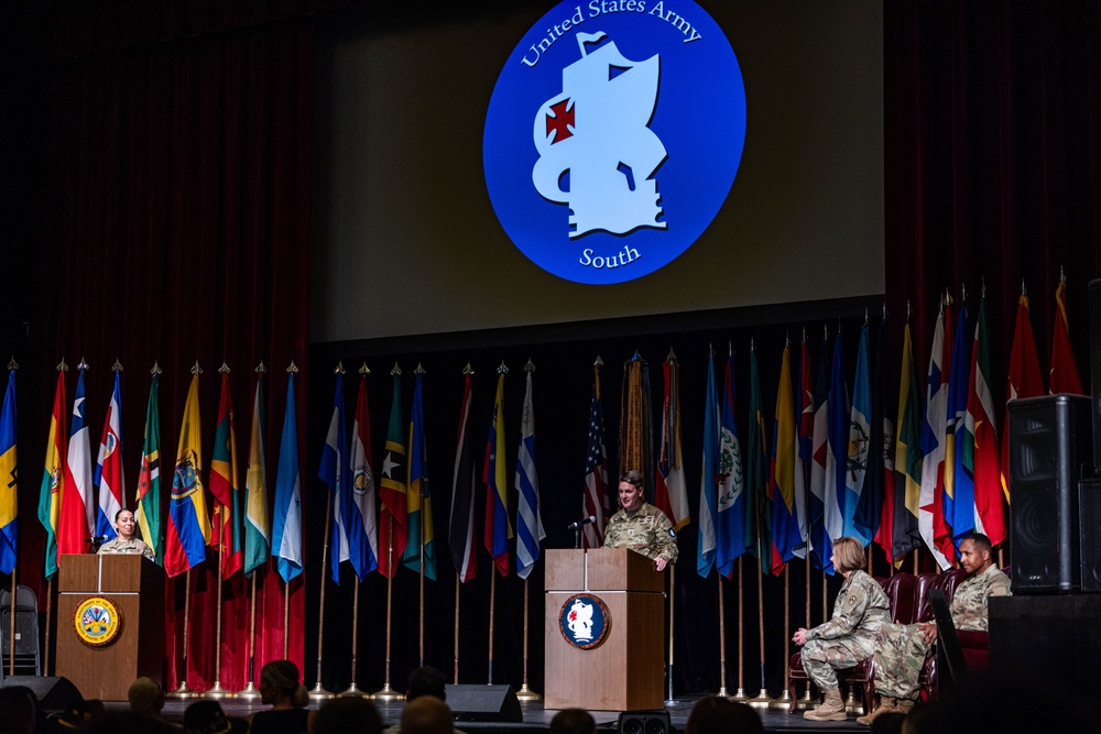U.S. Army South welcomes incoming commander