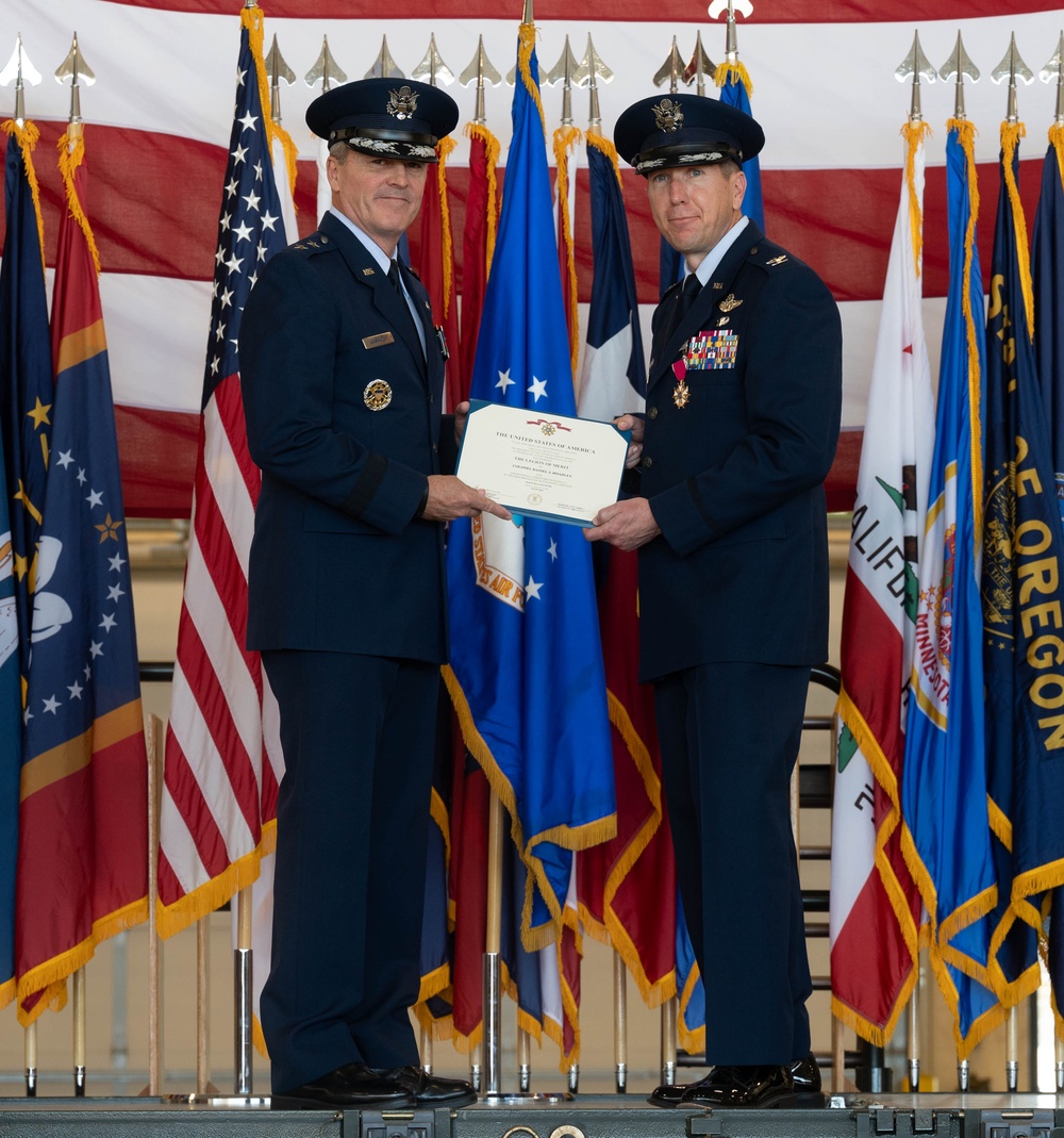 5th Bomb Wing welcomes new commander