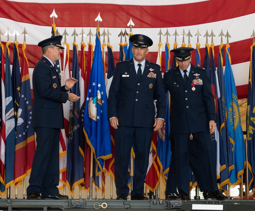 5th Bomb Wing welcomes new commander