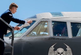 5th Bomb Wing welcomes new commander