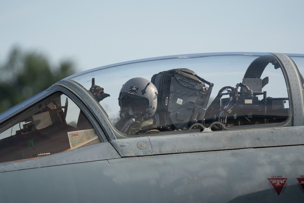 USAF F-22 Raptors and German Air Force PA-200 Tornados train at JBER