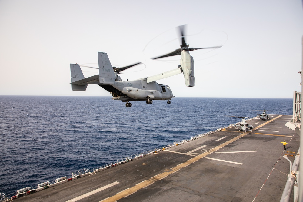 VMM-365 (REIN), 24th MEU (SOC) MV-22B Osprey Flight Operations on USS Wasp (LHD 1)