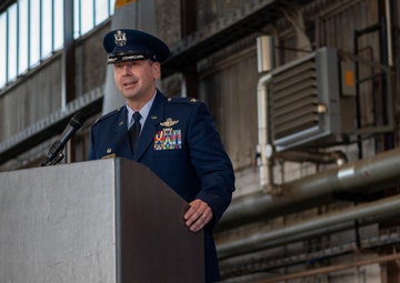 52nd OG welcomes Col. Derrick Vincent as new commander