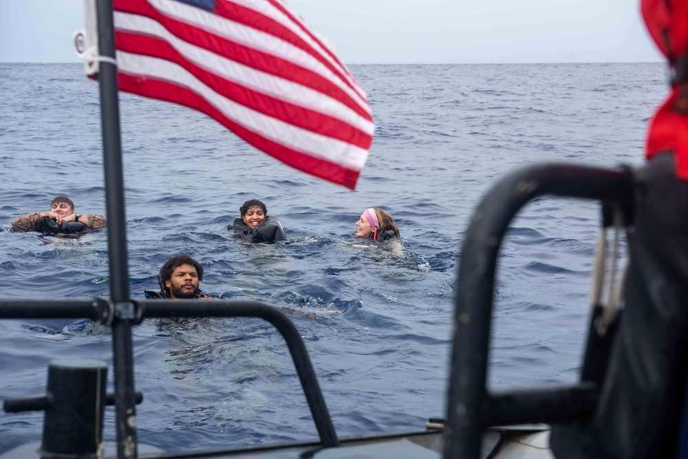 Daniel Inouye Conducts Joint Personnel Recovery Training Exercise with U.S. Air Force