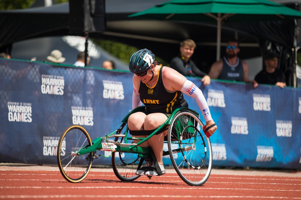 2024 DoD Warrior Games Athletes Race Toward Victory and Recovery with Adaptive Track Events