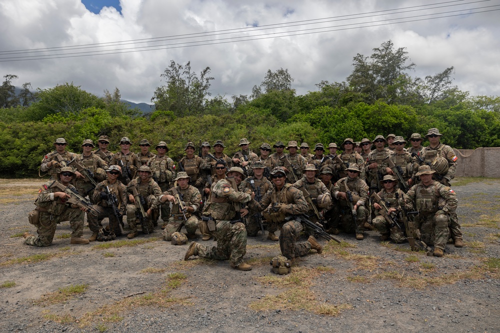 U.S. Marines, Chilean Forces train together at RIMPAC 2024