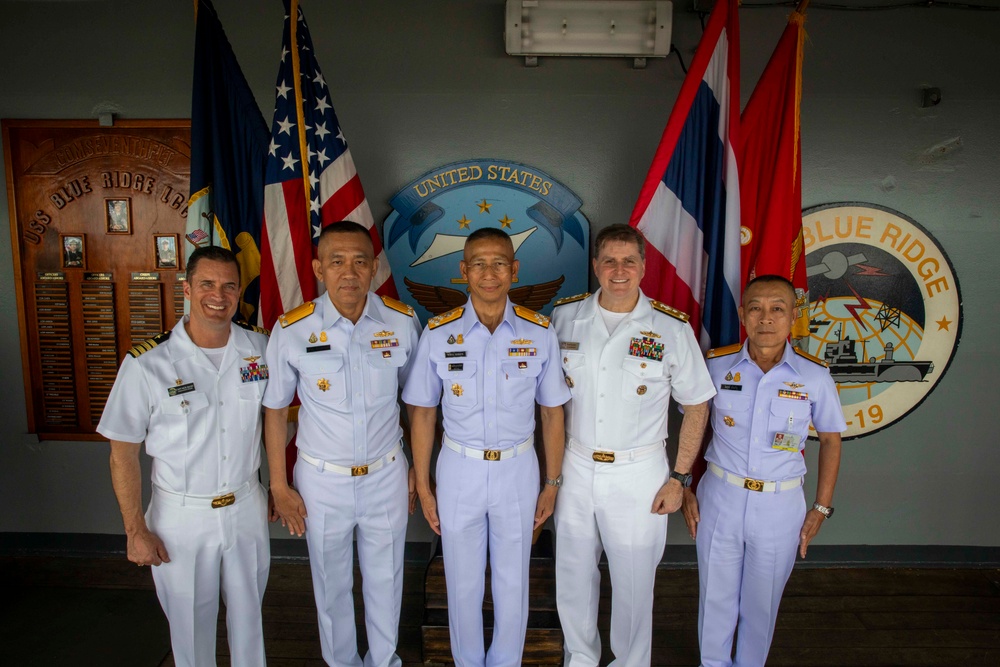 Royal Thai Fleet Commander Visits USS Blue Ridge