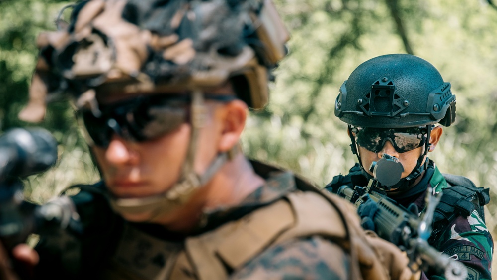 U.S. Marines, Indonesian Marines train during RIMPAC 2024