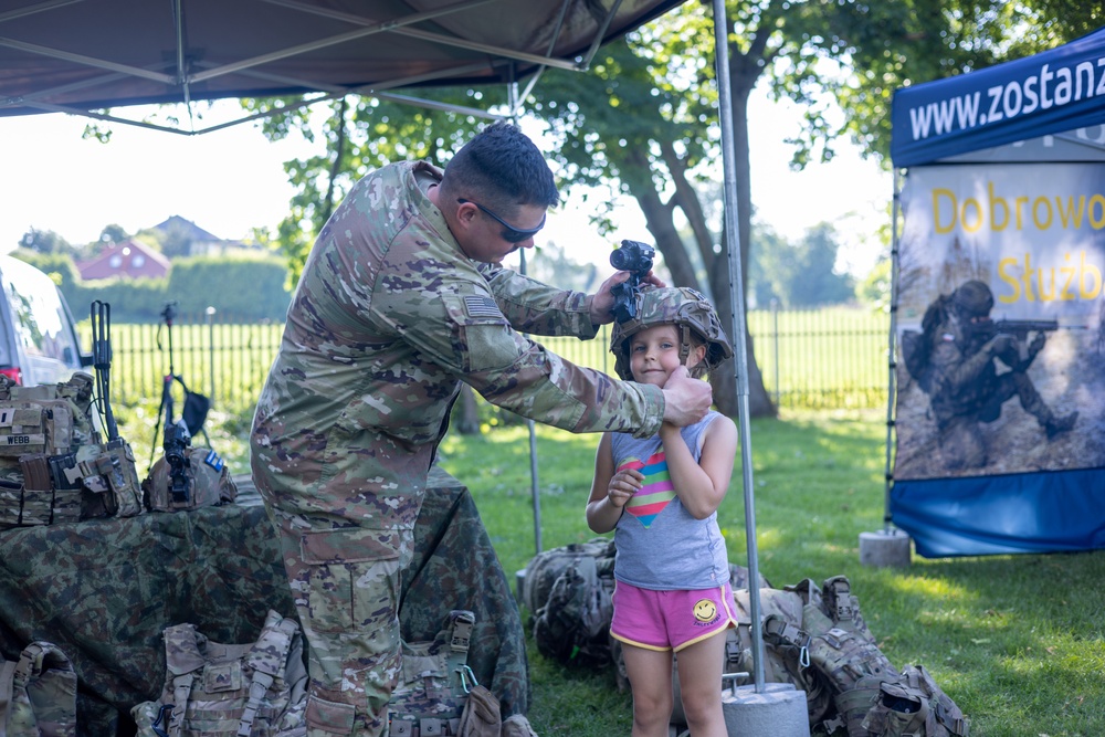 V Corps Soldiers Participate in Community Outreach Efforts