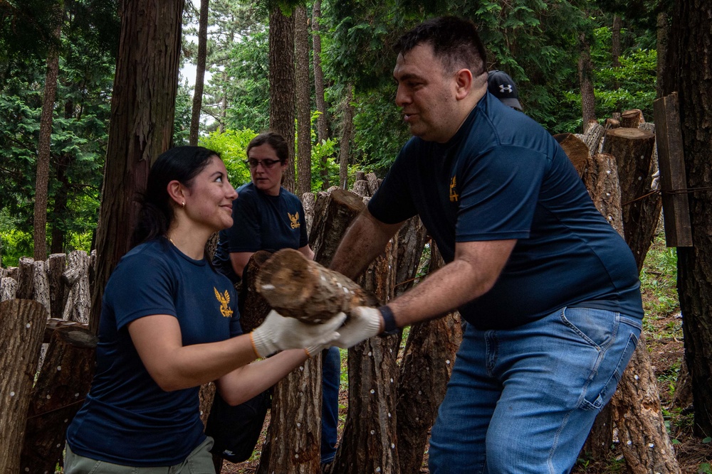 Theodore Roosevelt Lends a Helping Hand at Kojedo Aikwangwon