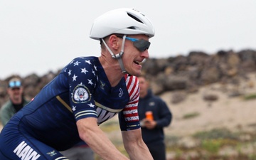 Sailor wins seventh Army Forces Triathlon, as Navy dominates the field