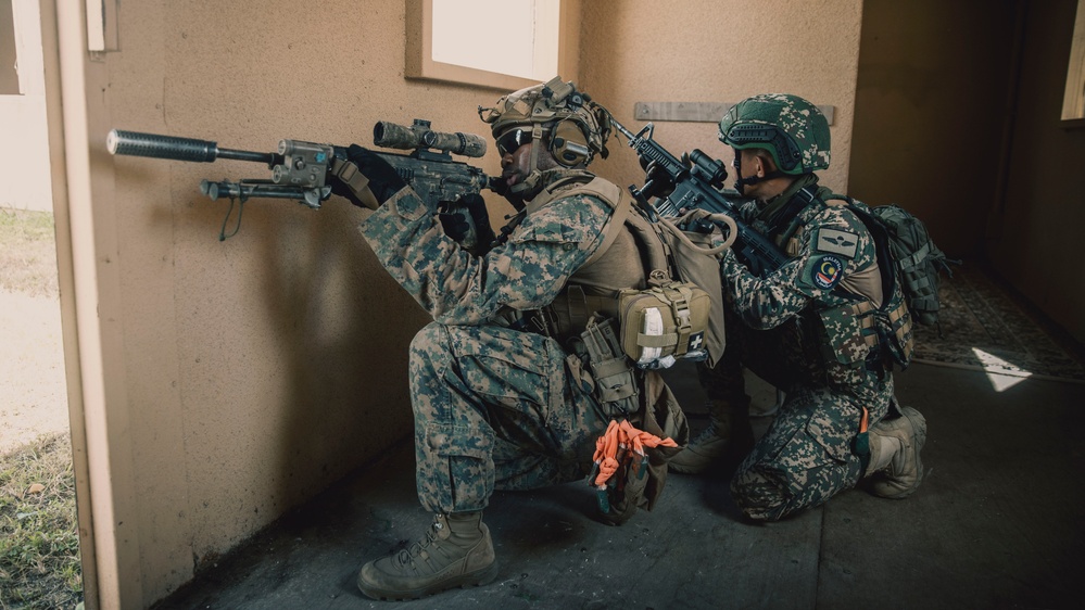 U.S. Marines, Indonesian Forces conduct infantry immersion training at RIMPAC 2024