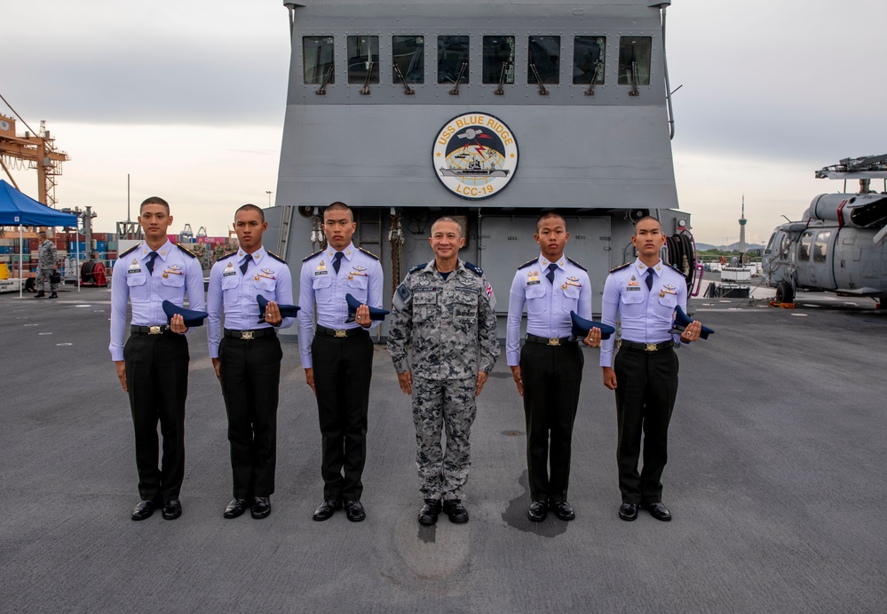 Royal Thai Army Chief of Defense Forces visits C7F