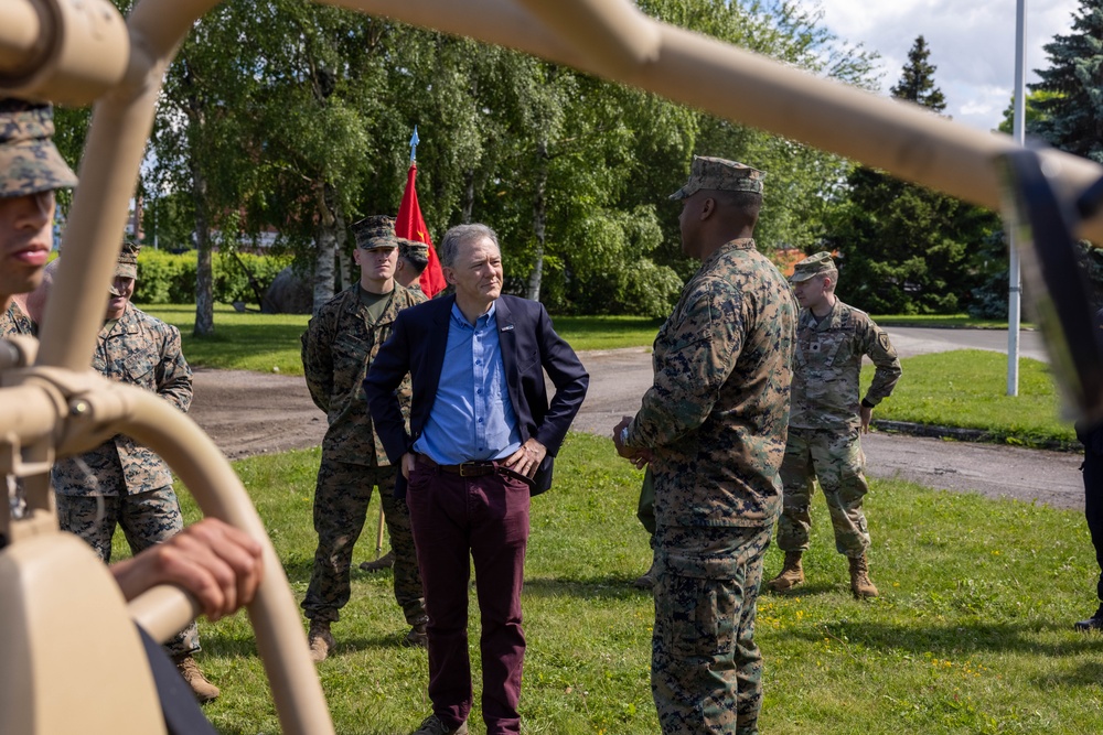 Maj. Gen. Robert B. Sofge Jr. visits Estonia