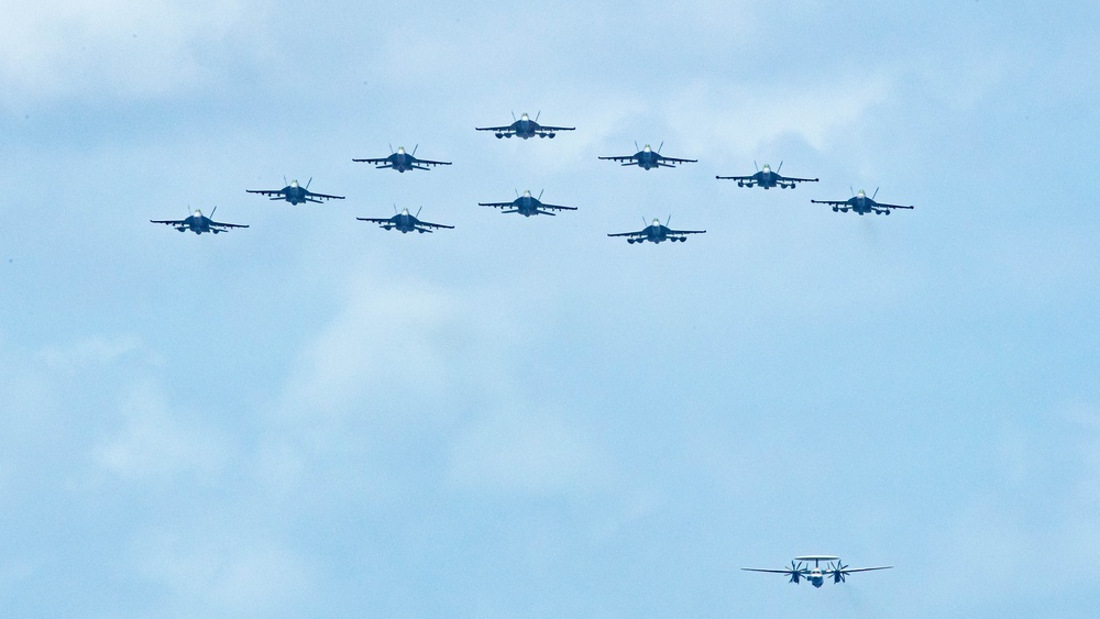 USS Ronald Reagan (CVN 76) conducts air combat-skills practice