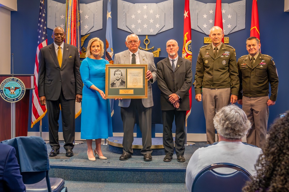 Hall of Heroes Induction Ceremony for Army Pvt. Wilson and Pvt. Shadrach