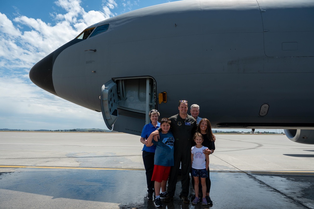 Team Fairchild Honors Col. Dycus and CMSgt. Arcuri's Final Flight