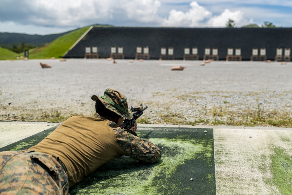 3/12 Marines Increase Their Combat Marksmanship Skills During Short Bay and Unknown Distance Live-Fire Ranges