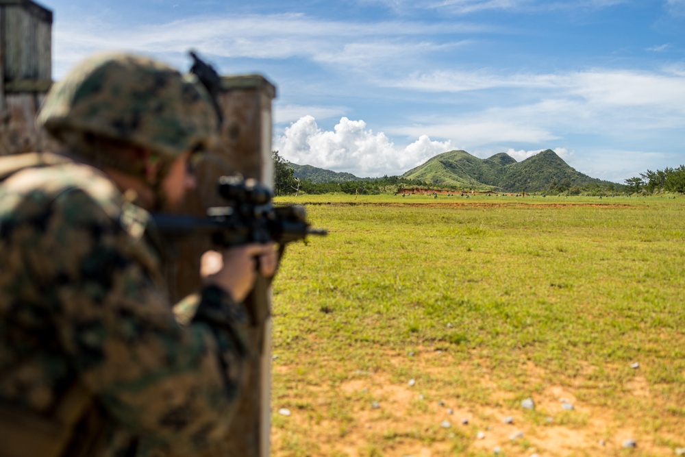 3/12 Marines Increase Their Combat Marksmanship Skills During Short Bay and Unknown Distance Live-Fire Ranges