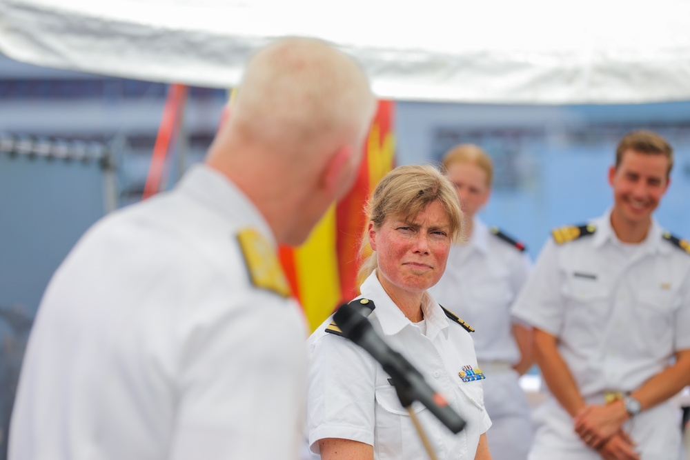 VADM Wade visits HNLMS Tromp during RIMPAC 2024