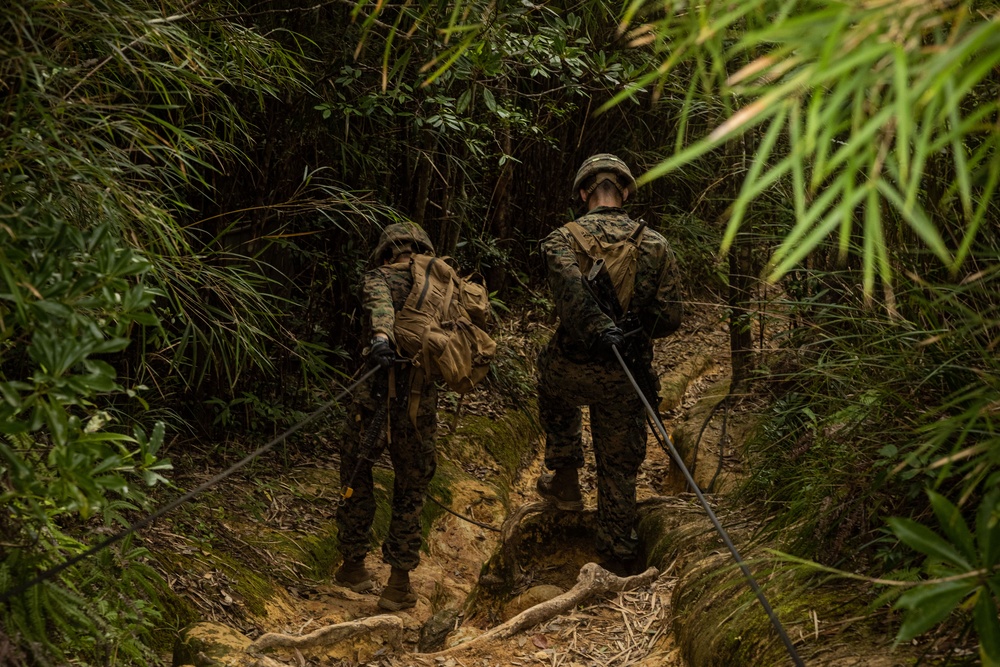 12th MLR Marines Take on the E-Course at JWTC