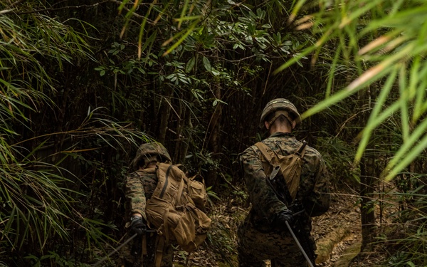 12th MLR Marines Take on the E-Course at JWTC