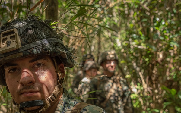12th MLR Marines Take on the E-Course at JWTC