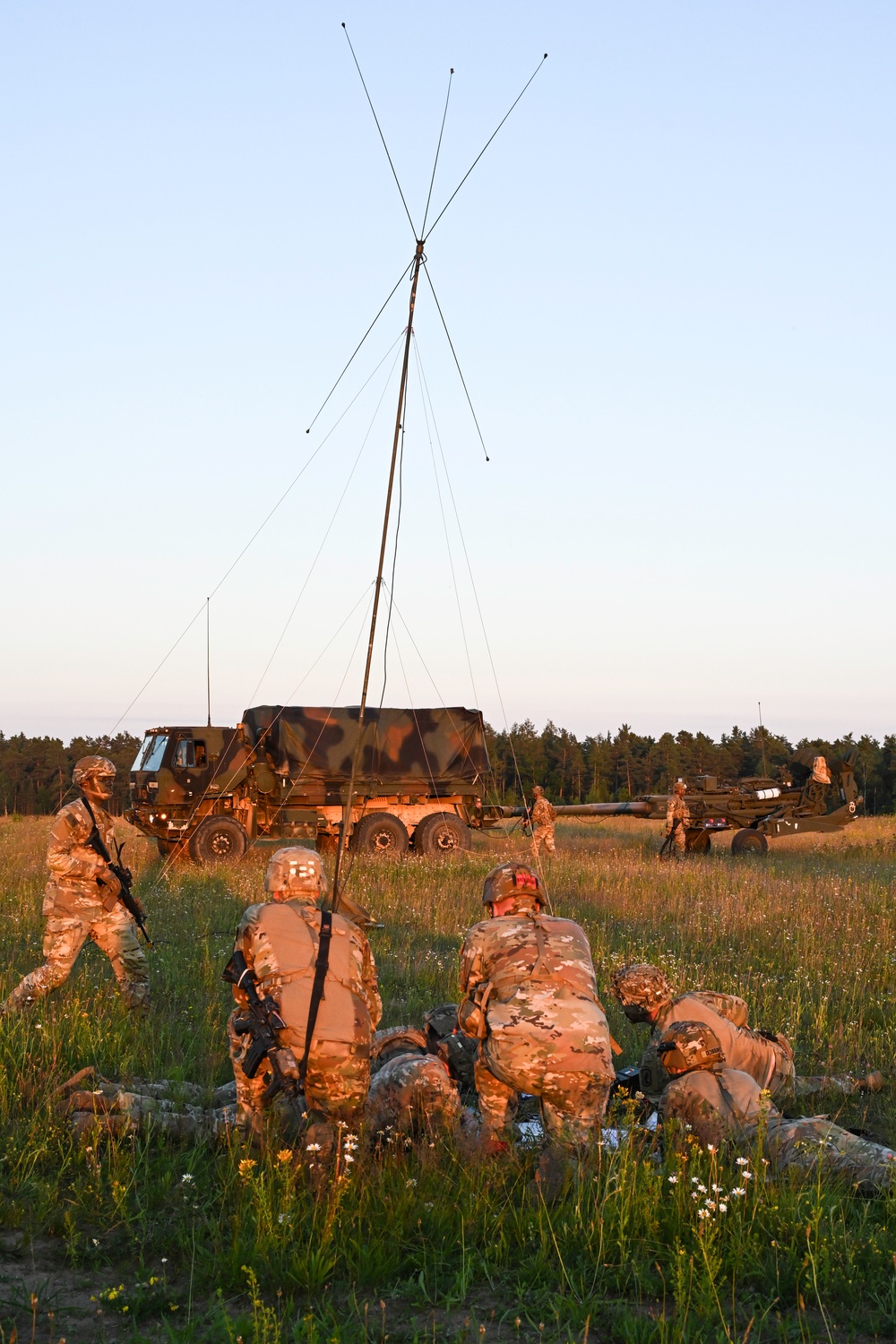 173rd Airborne Brigade - Heavy Drop with Artillery Live Fire