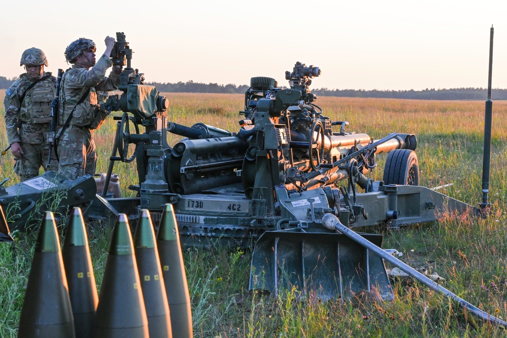 DVIDS - Images - 173rd Airborne Brigade - Heavy Drop with Artillery ...