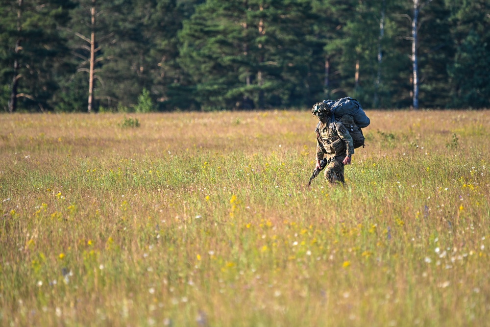 Sky Soldiers Conduct Airborne Ops