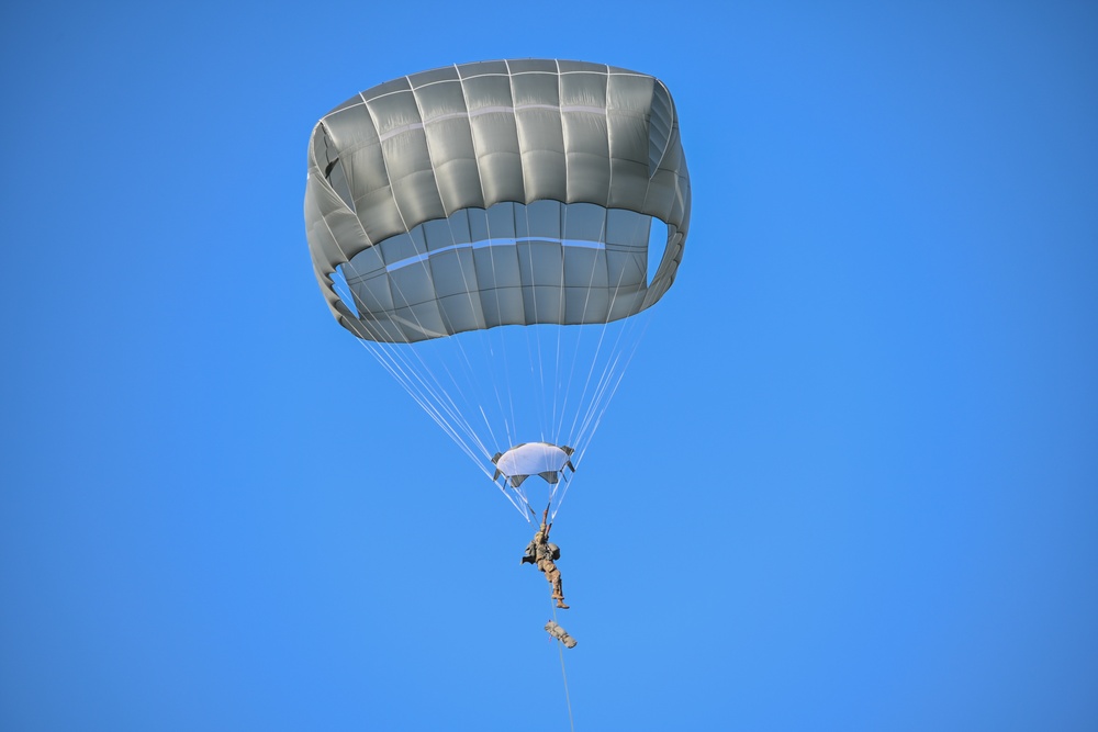 Sky Soldiers Conduct Airborne Ops