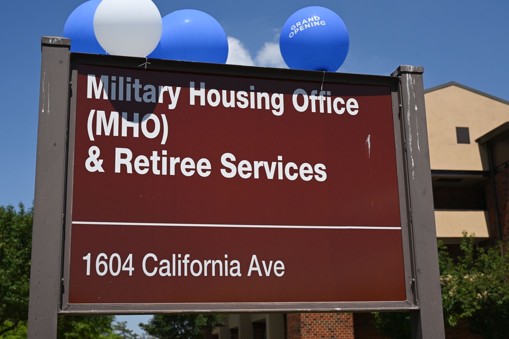 Military Housing Office celebrates new location with ribbon-cutting ceremony